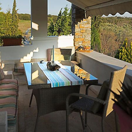 Lovely Apartm.Near Airport Kardiá Екстериор снимка