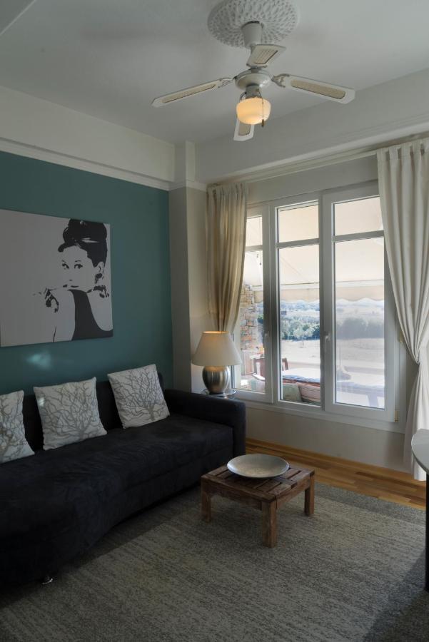 Lovely Apartm.Near Airport Kardiá Екстериор снимка